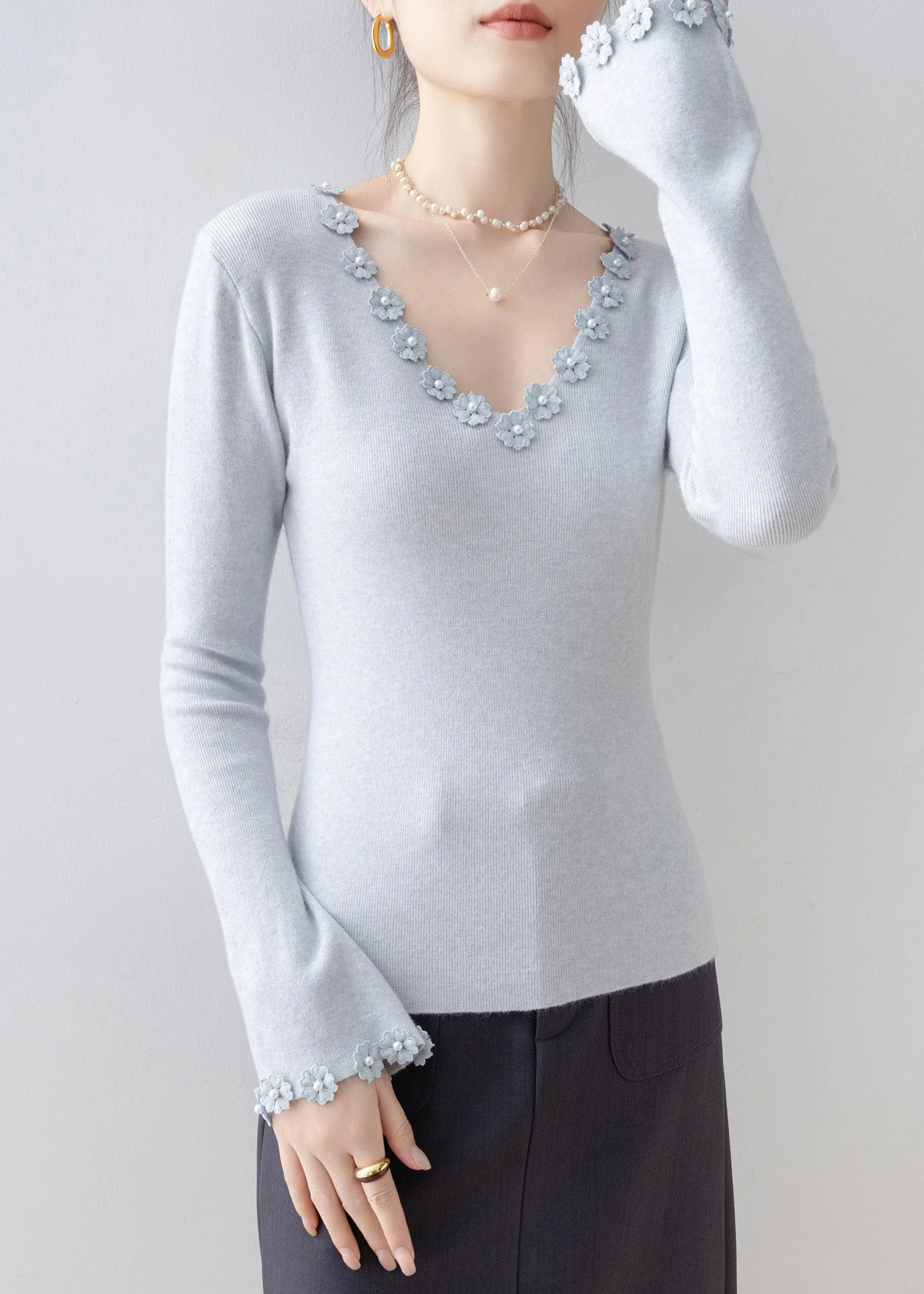 Italian Light Blue V Neck Floral Knit Sweater Flare Sleeve - Image 4