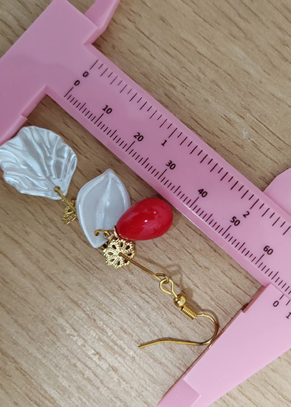 Italian Red Droplet Shape Coral And Shell Drop Earrings - Image 5