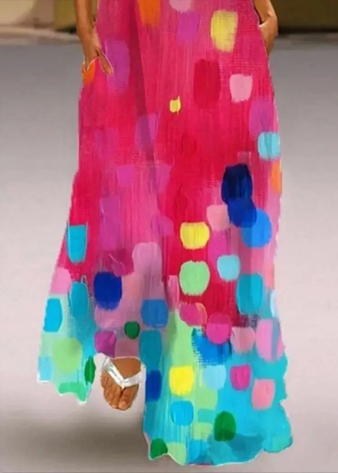 Ladies' Red V-Neck Printed Sleeveless Maxi Dress - Image 3