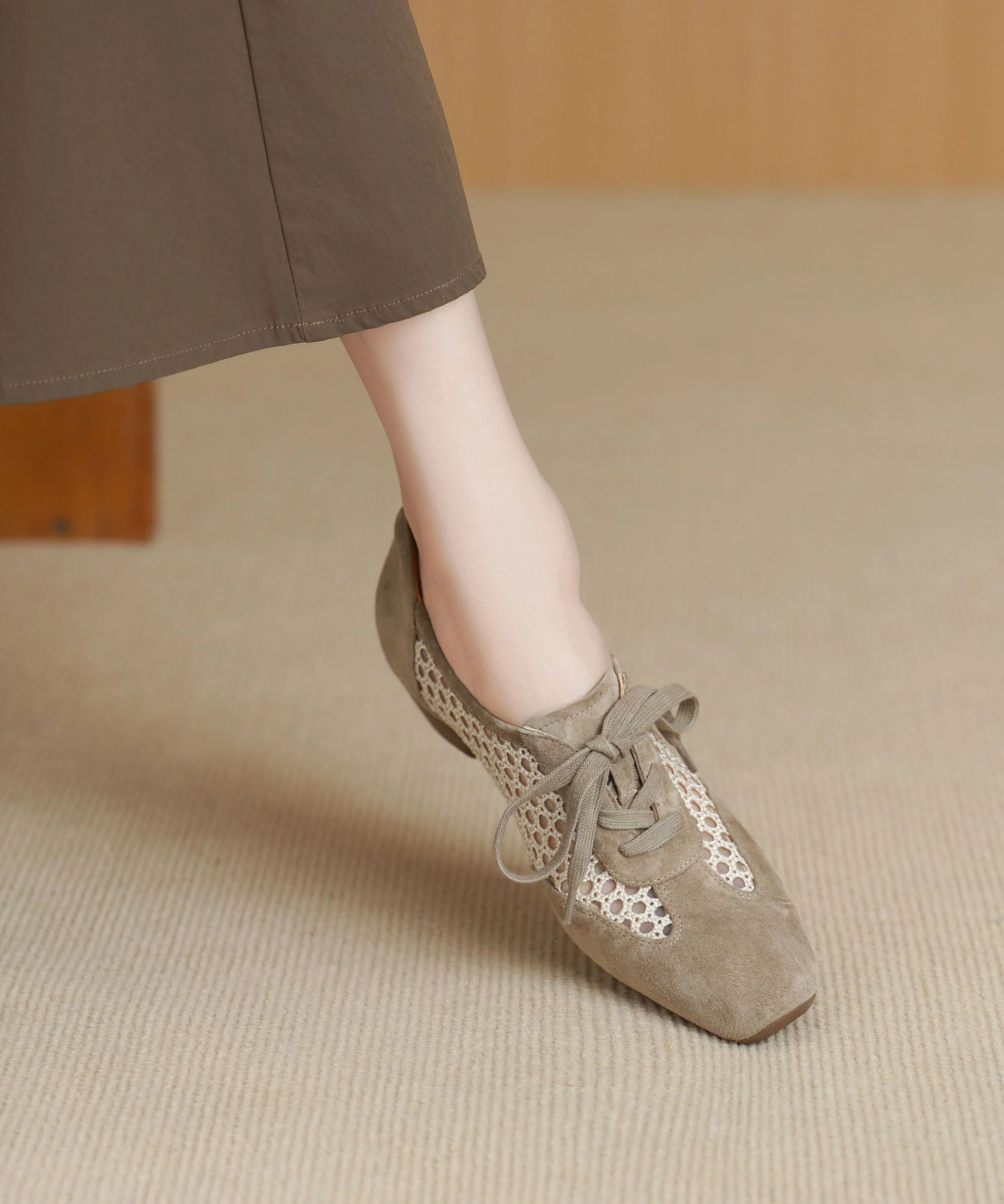 Light Khaki Hollow Out Splicing Chunky Shoes Lace Up - Image 3