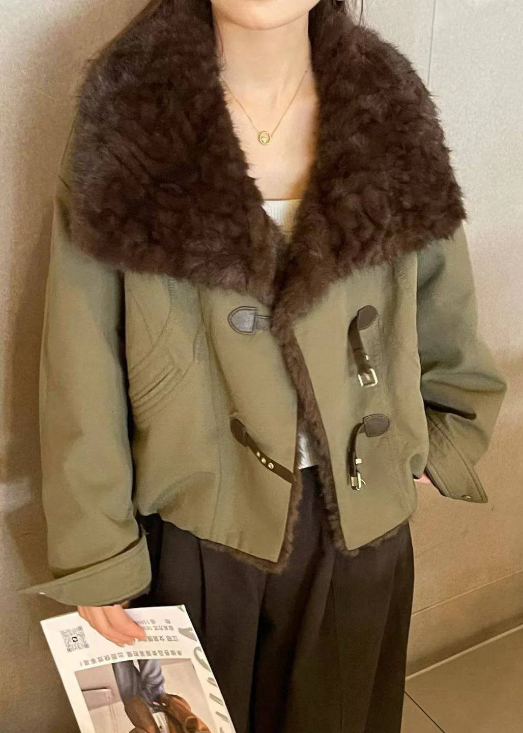 Loose Army Green Peter Pan Collar Fluffy Patchwork Parkas - Image 5