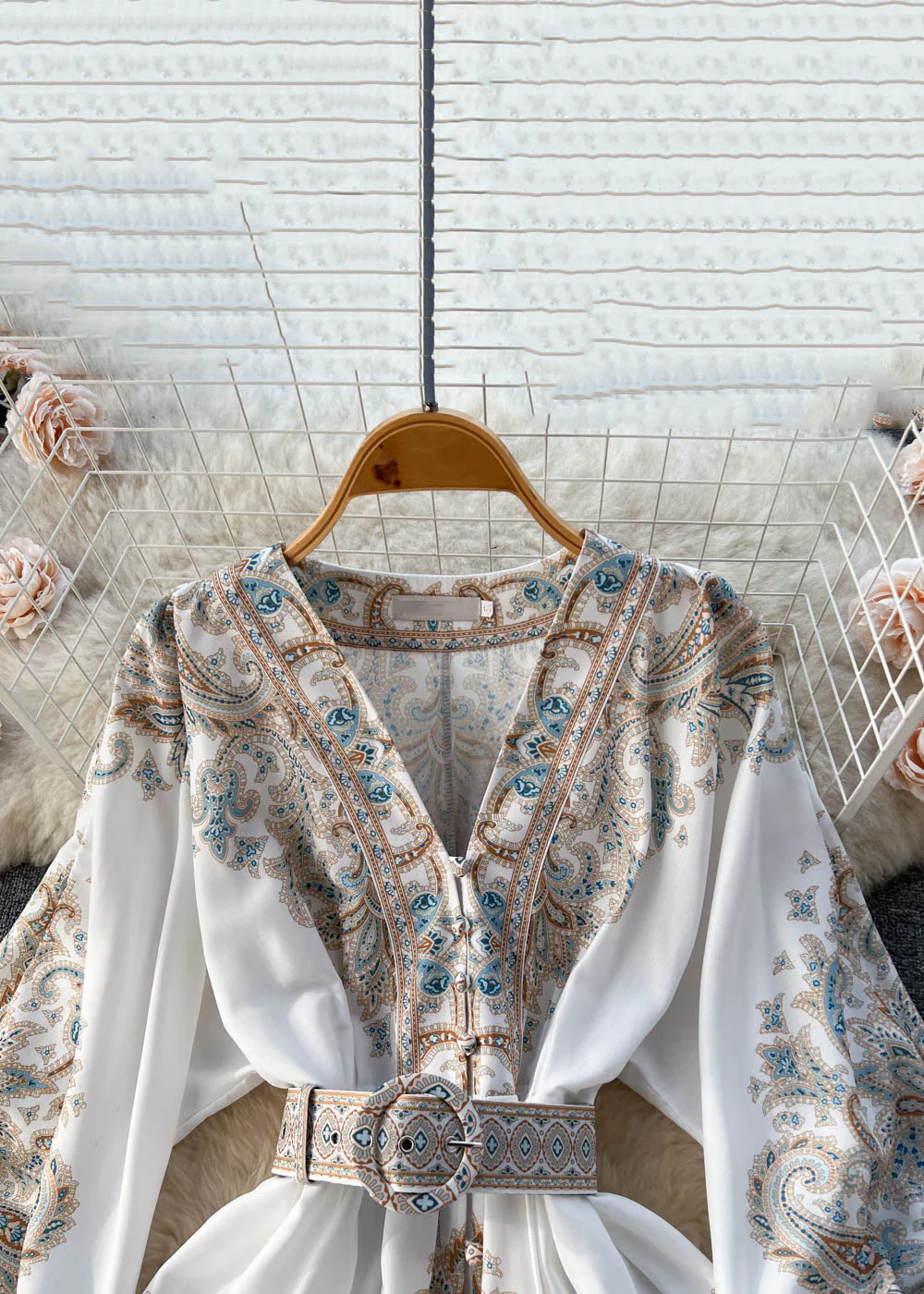 Loose White V Neck Print Cotton Mid Dress Long Sleeve - Image 5