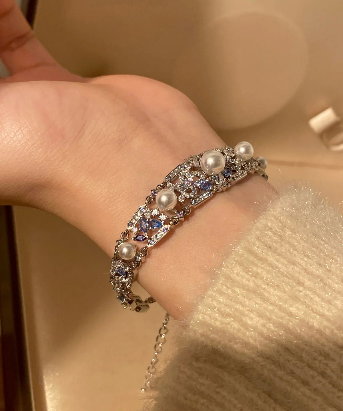 Luxury Pearl Zircon Sapphire Bracelet - Image 2