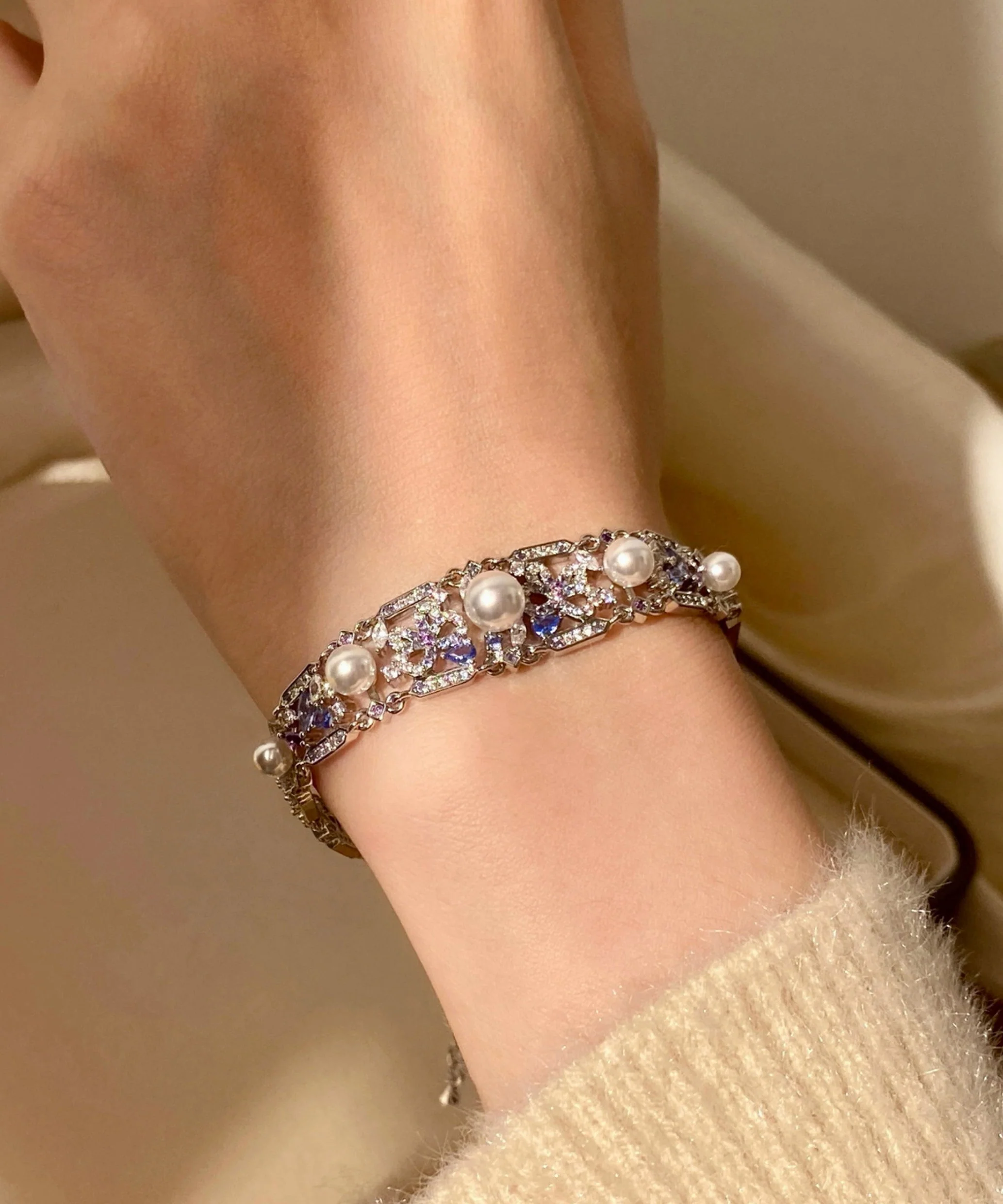 Luxury Pearl Zircon Sapphire Bracelet - Image 5