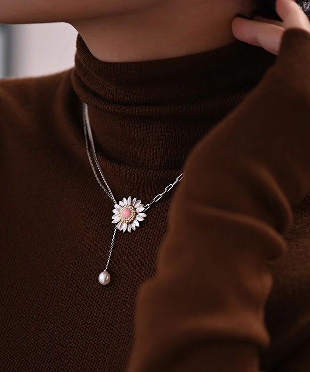 Meeting The End Of Summer Daisy Pearl Silver Pendant Necklace - Image 3