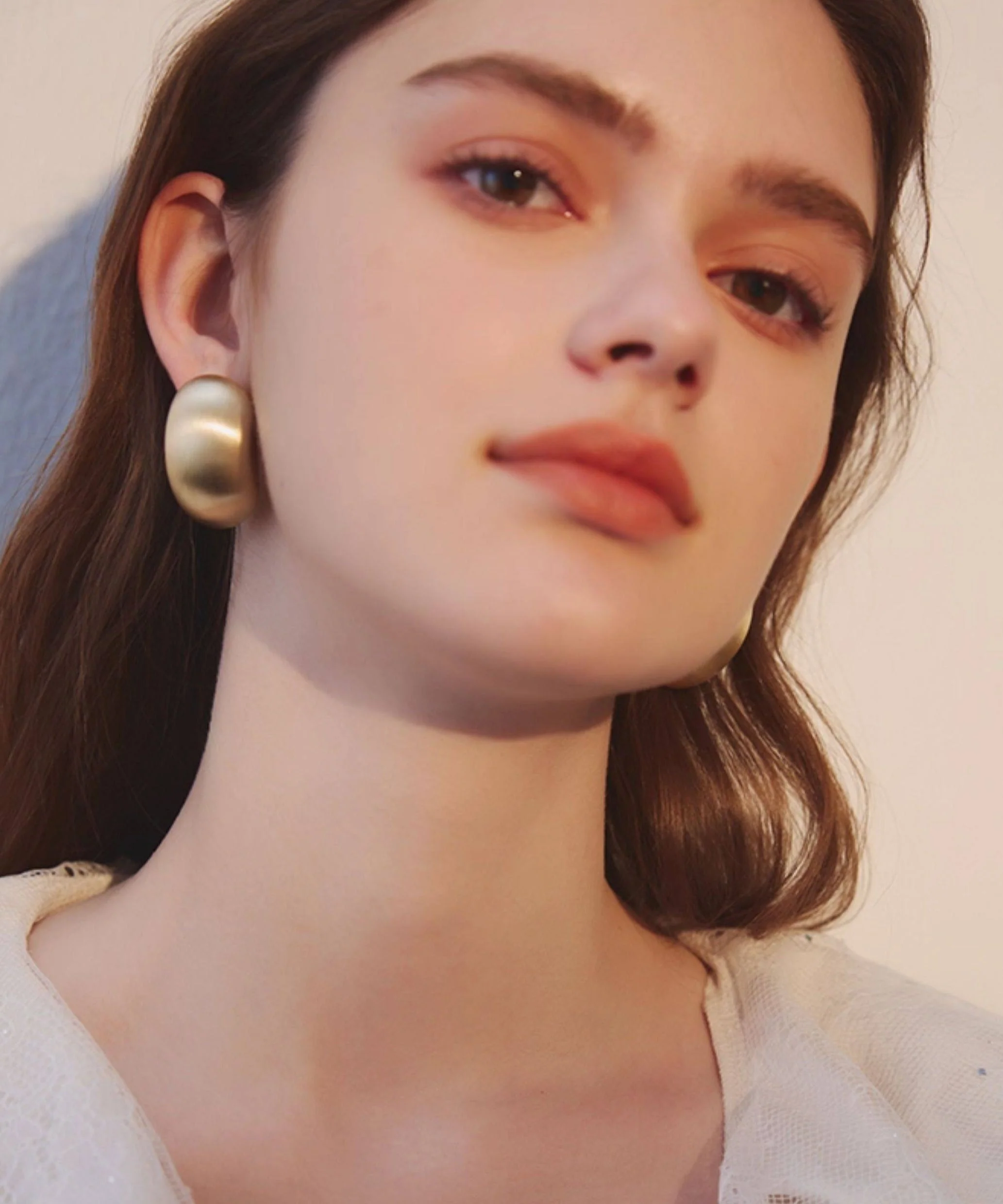 Minimalist Matte Gold Chunky Circle Earrings - Image 2