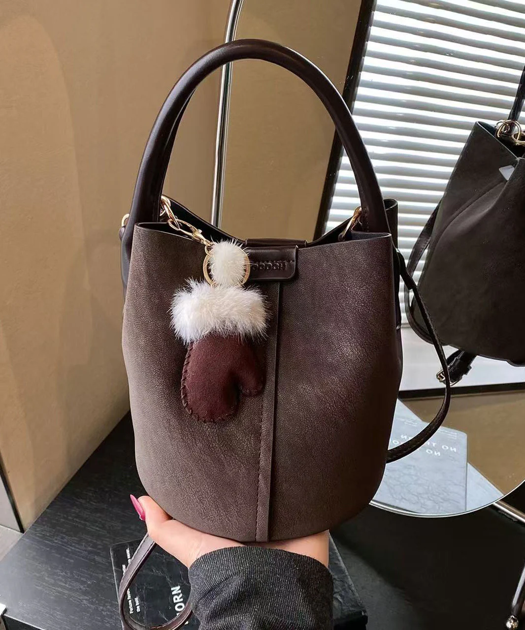 Modern Brown Solid Durable Faux Leather Bucket Bag - Image 4