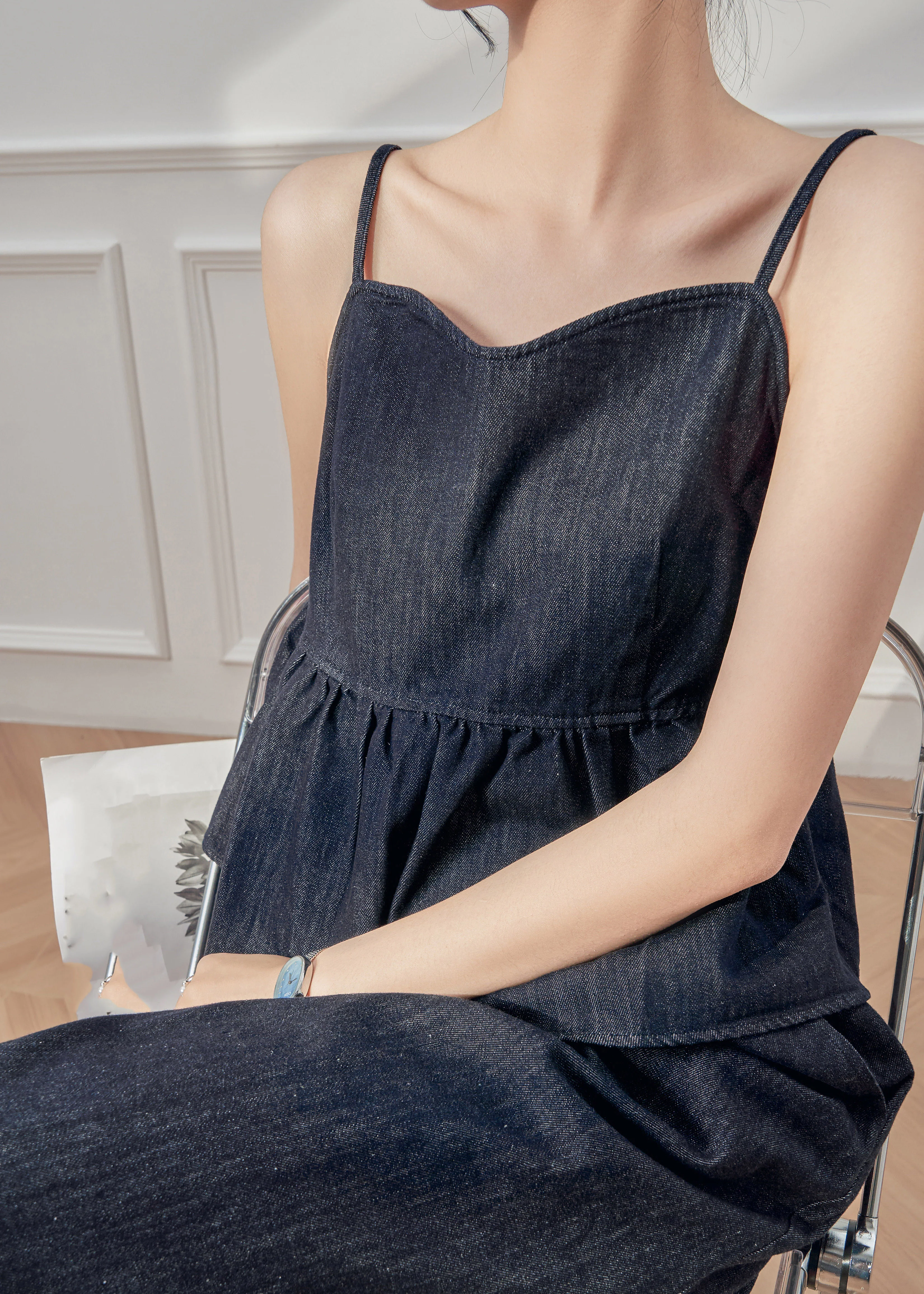 Modern Dark Blue Lace Patchwork Denim Vest And Crop Pants Two Pieces Set Sleeveless - Image 4