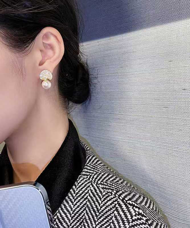 Modern Gold Copper Overgild Zircon Pearl Stud Earrings - Image 4