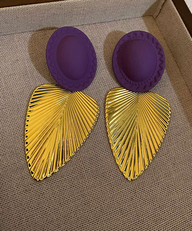 Modern Golden Leaf Shape Metal Drop Earrings - Image 2