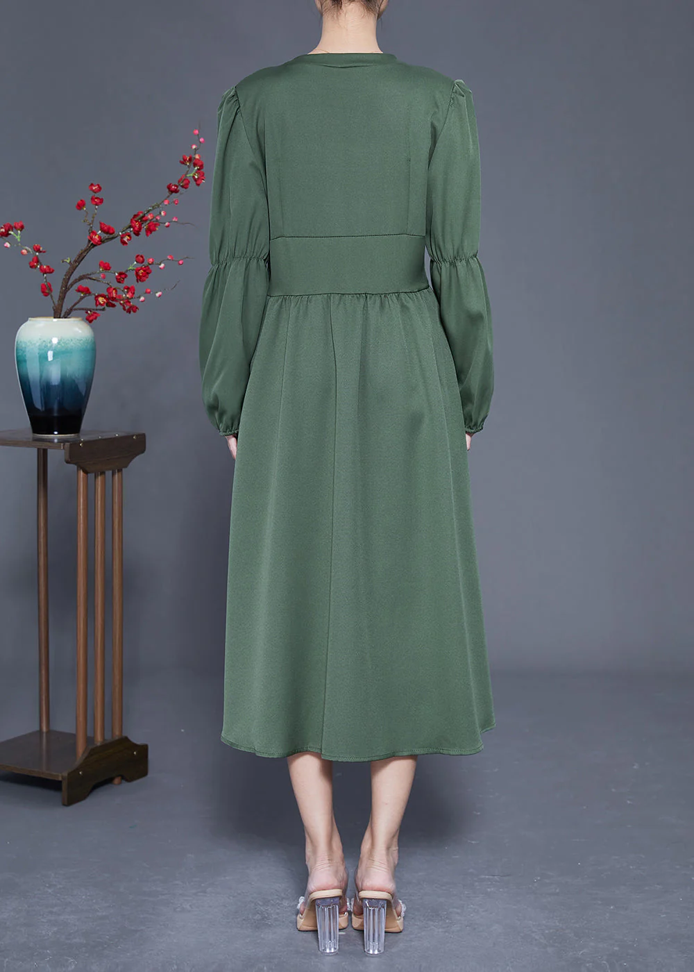 Modern Green V Neck Cinched Patchwork Button Silk Dress Spring - Image 3