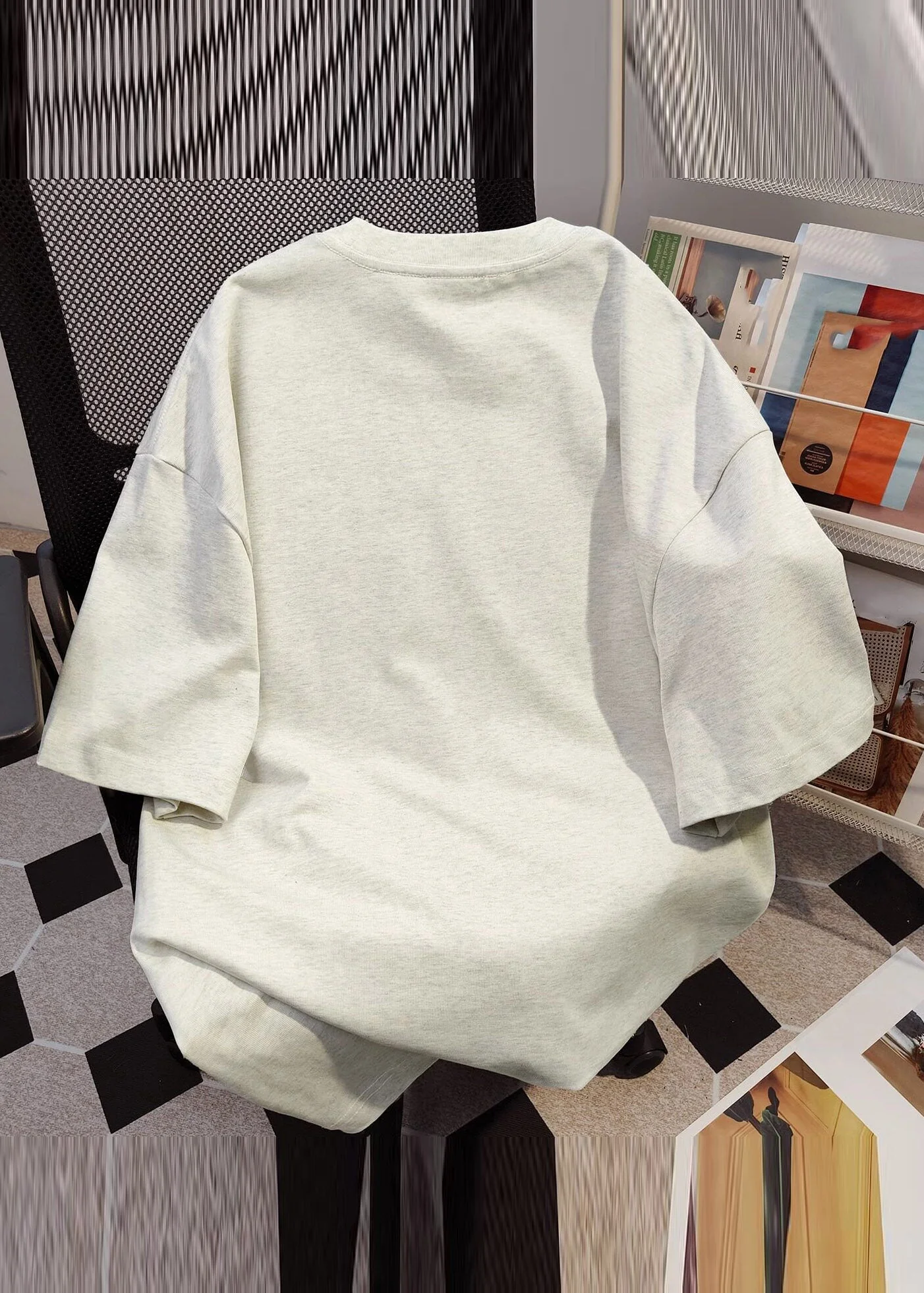 Modern Light Grey O-Neck Animal Print T Shirt Summer - Image 2