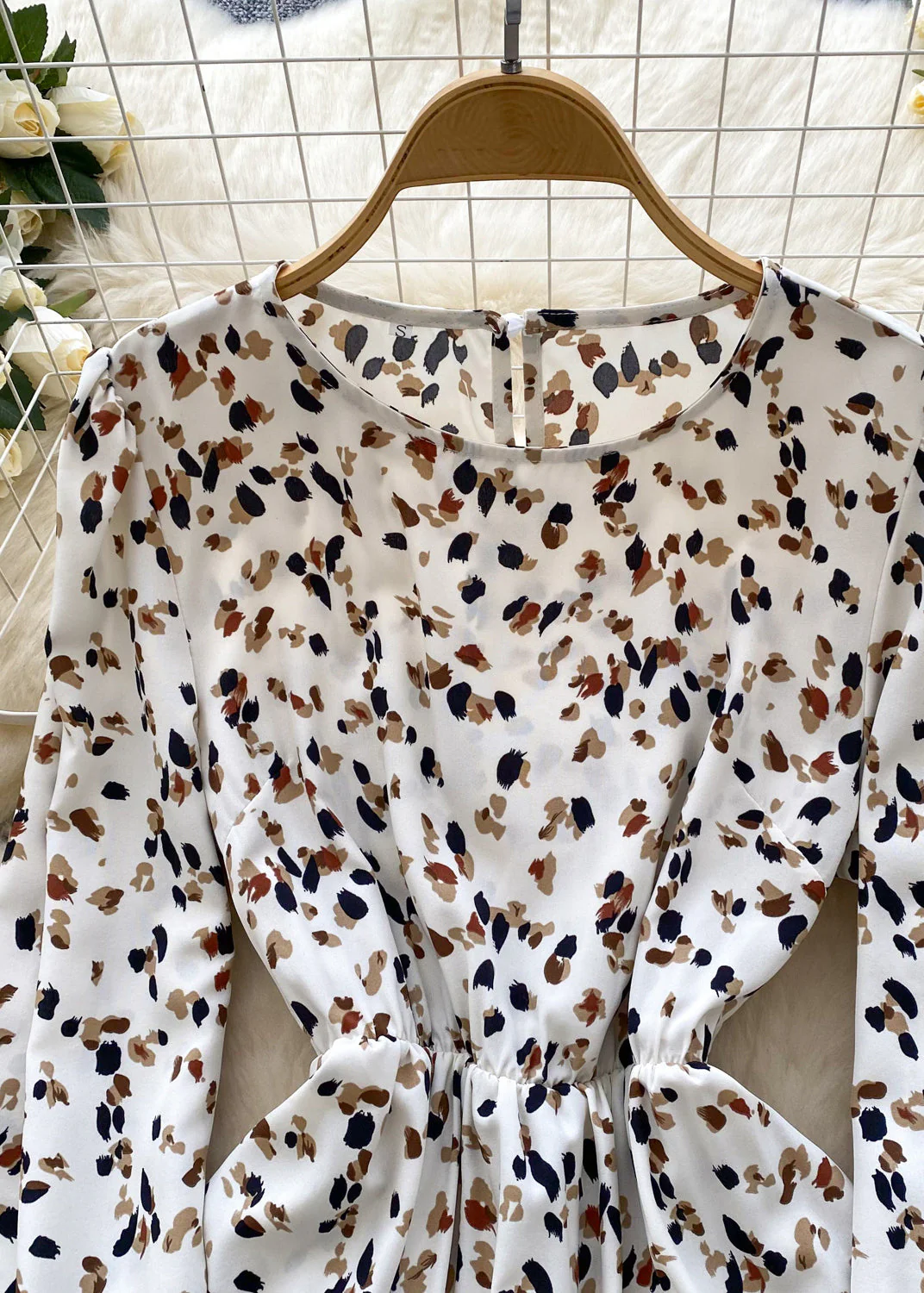 Natural White Print Chiffon Holiday Dress Lantern Sleeve - Image 4