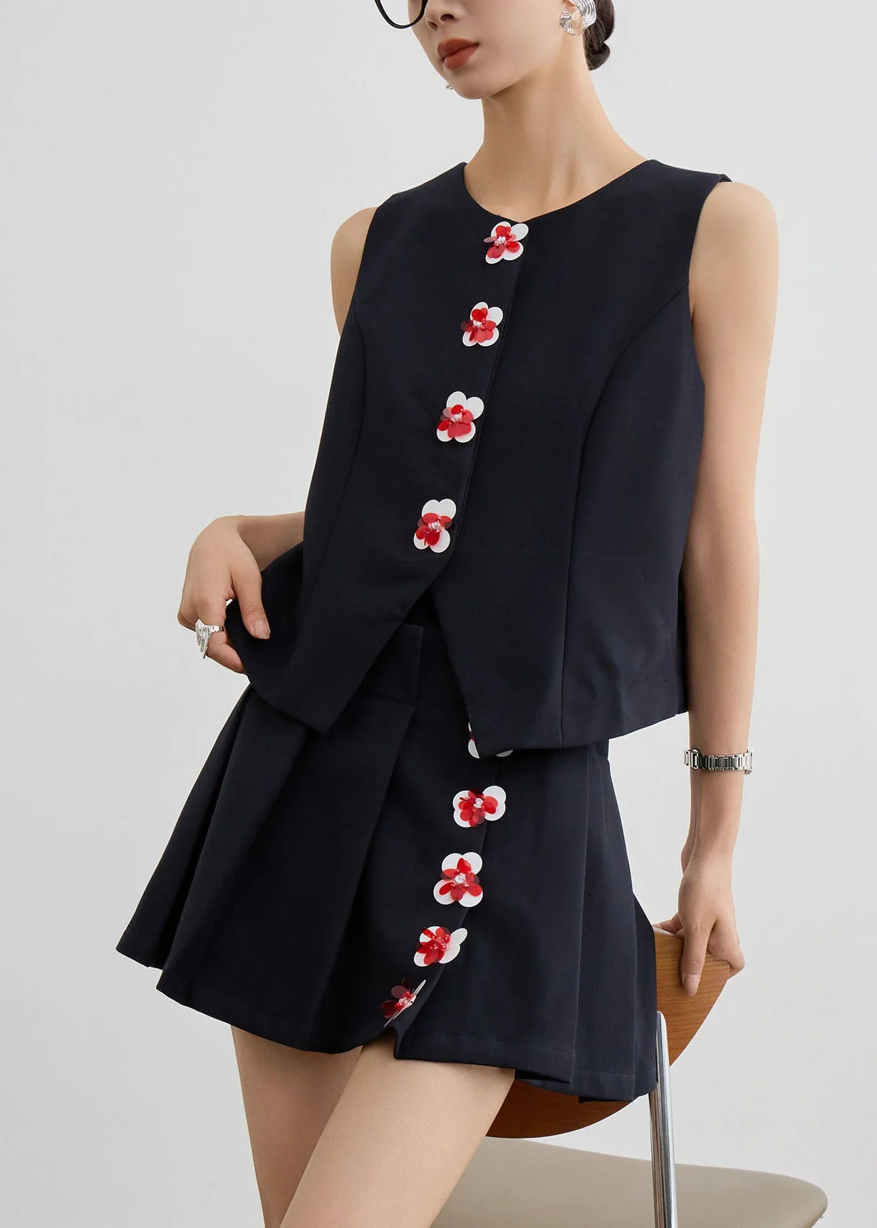 New Black O Neck Floral Vest And Skirts Two Pieces Set Summer - Image 3