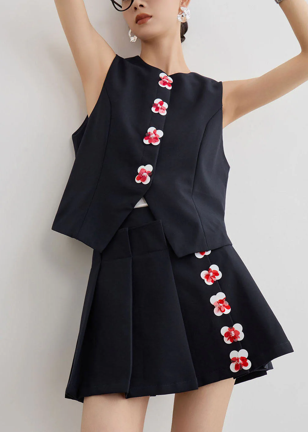 New Black O Neck Floral Vest And Skirts Two Pieces Set Summer - Image 4