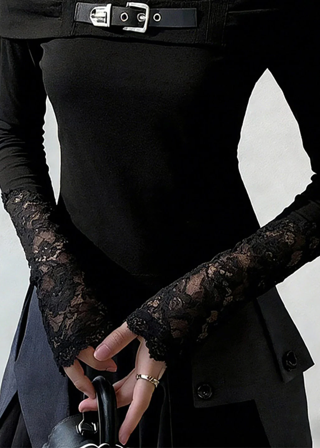 New Black V Neck Lace Patchwork T Shirt Spring - Image 5