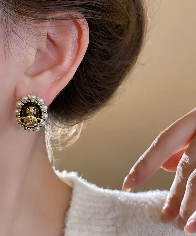 New Luxury Black Metal Pearl Stud Earrings - Image 3