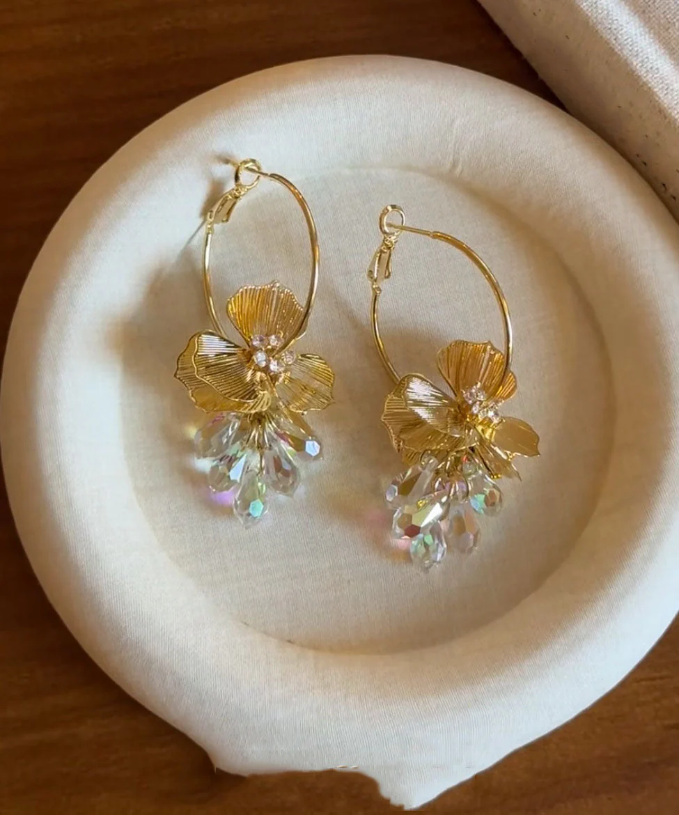 New White Copper Alloy Zircon Crystal Floral Hoop Earrings - Image 5