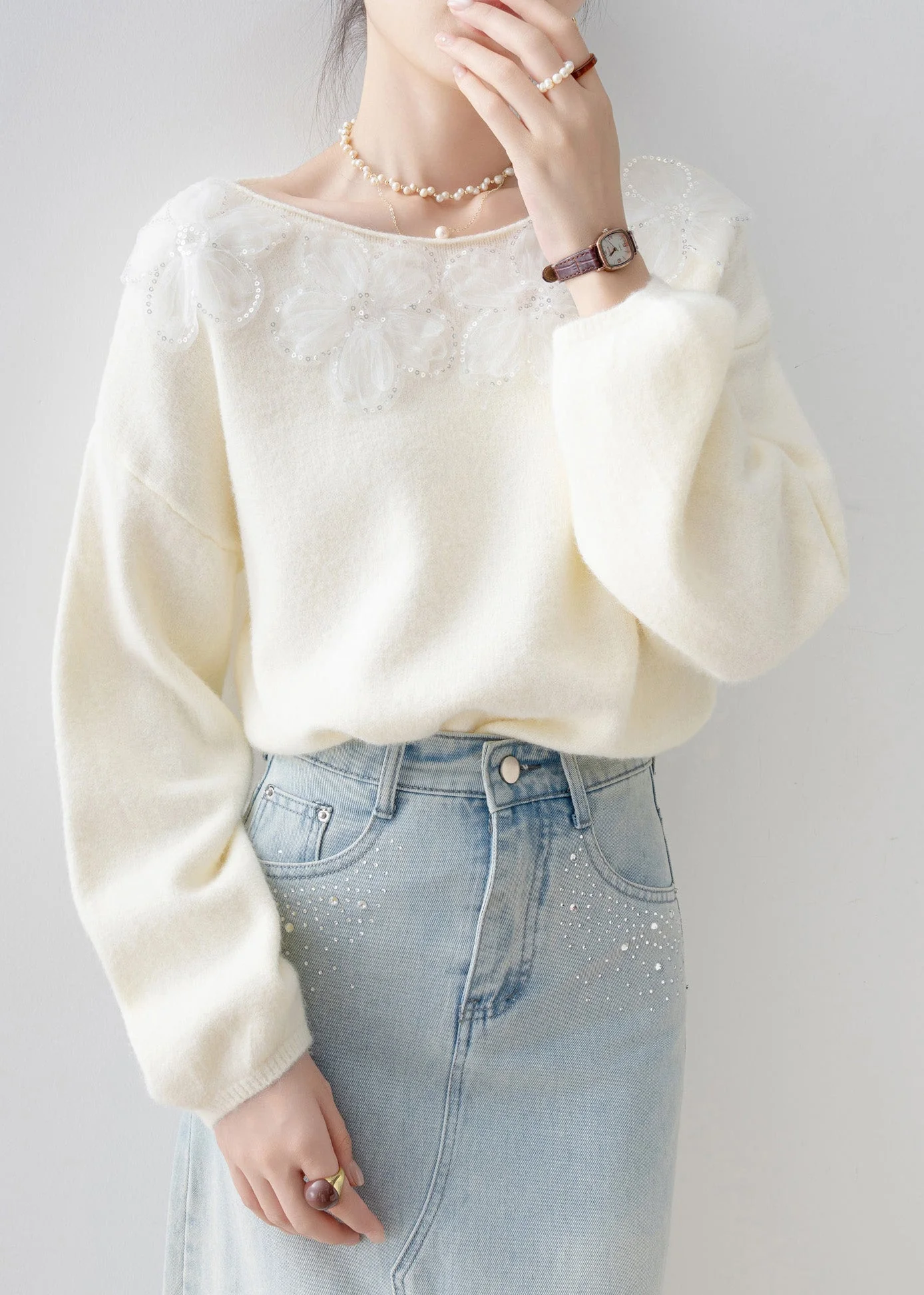 New White O Neck Floral Sequins Knitted Tops Spring - Image 4