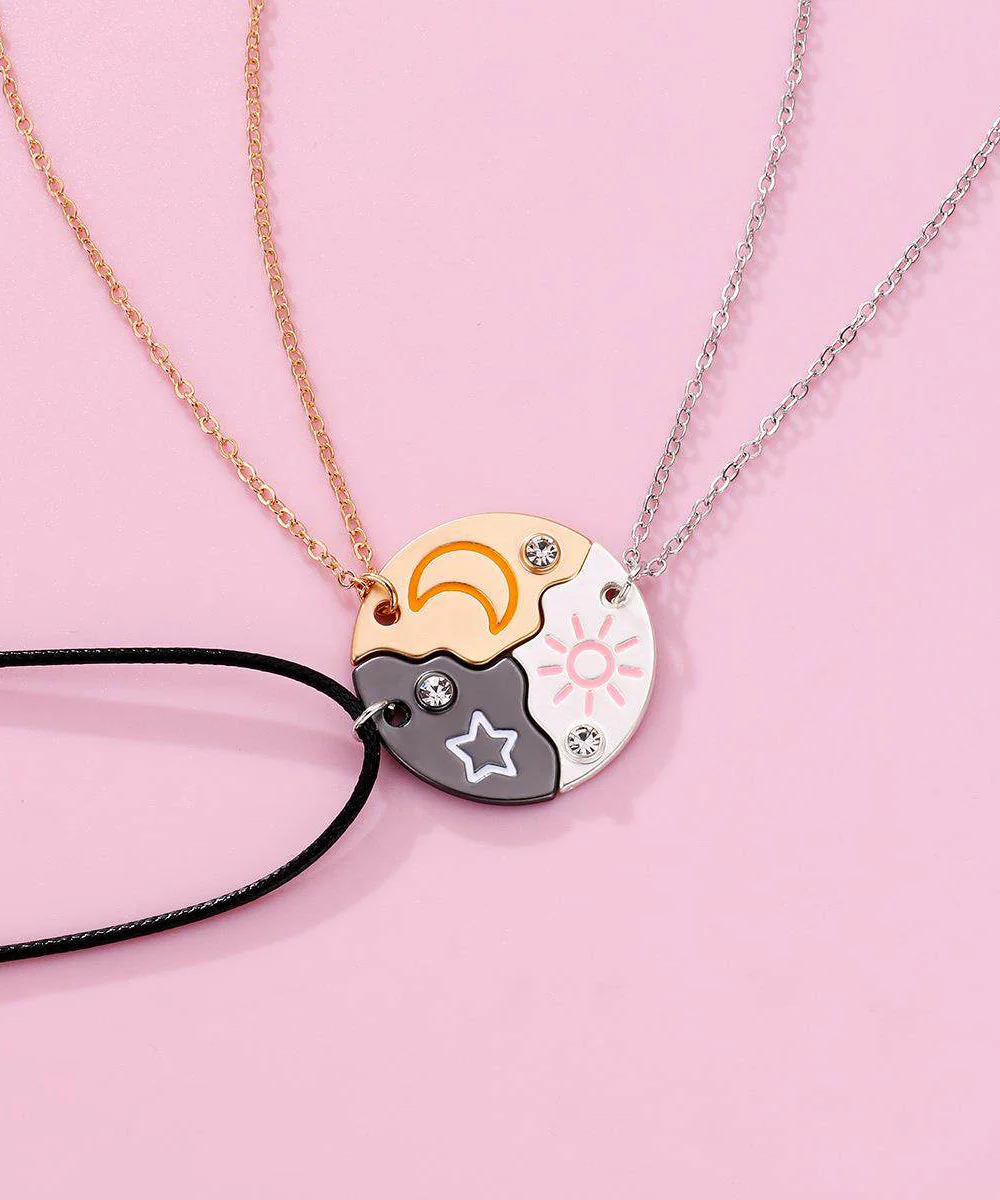 Novelty Alloy Star Moon Sun Three-Piece Set Pendant Necklace - Image 4