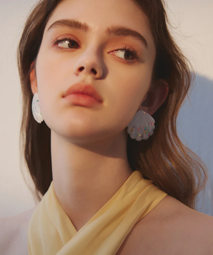 Ocean Style Shell Shape Glitter Earrings - Image 3