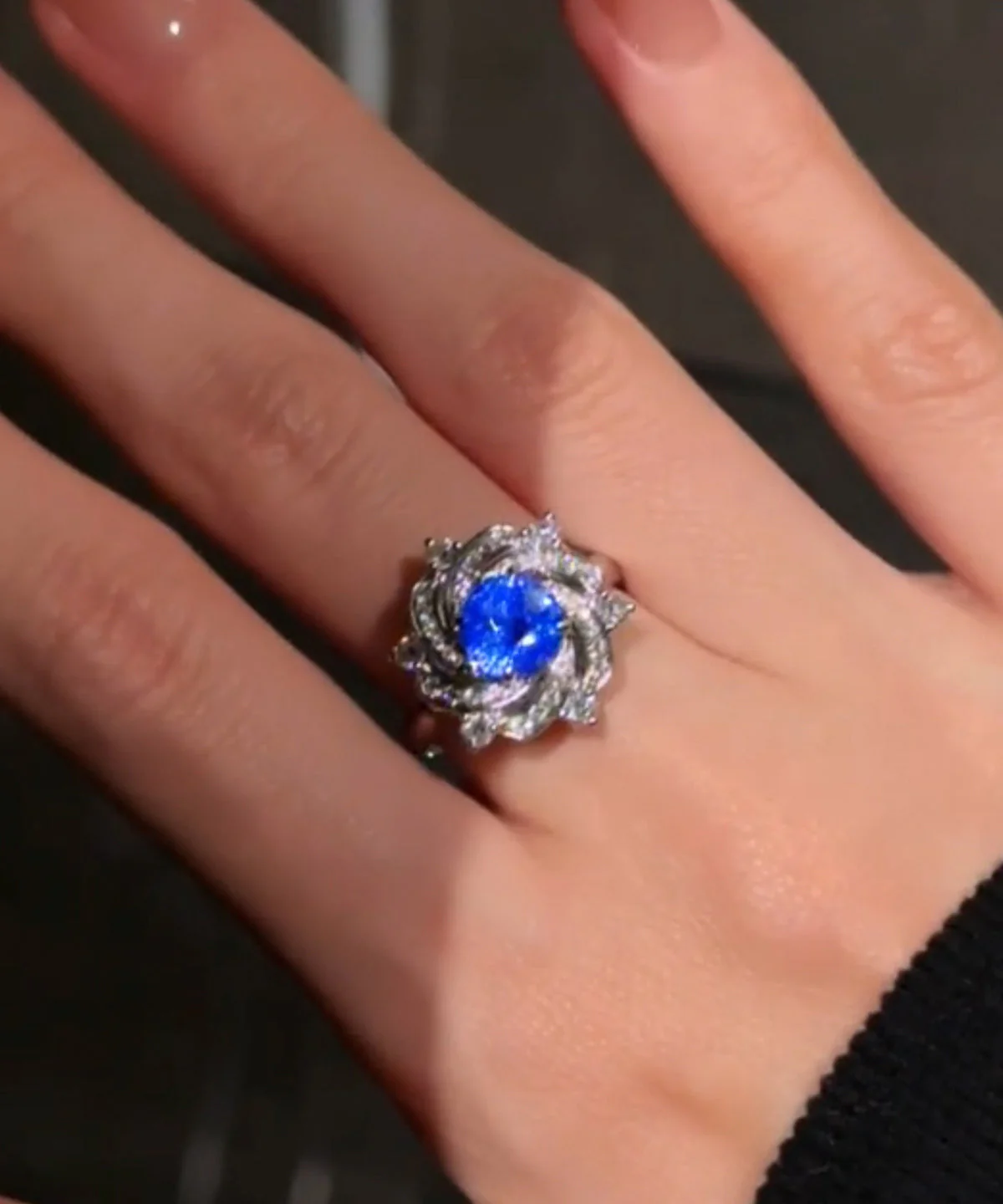 Original Design Blue Alloy Zircon Camell Rings - Image 5