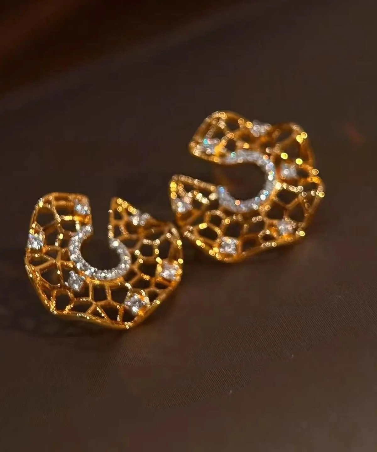 Original Design Gold Copper Alloy Zircon Hollow Out Hoop Earrings