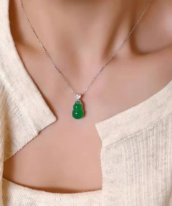Original Design Green Sterling Silver Chalcedony Calabash Pendant Necklace