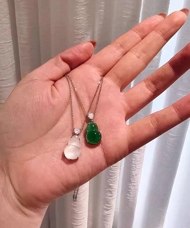 Original Design Green Sterling Silver Chalcedony Calabash Pendant Necklace - Image 3
