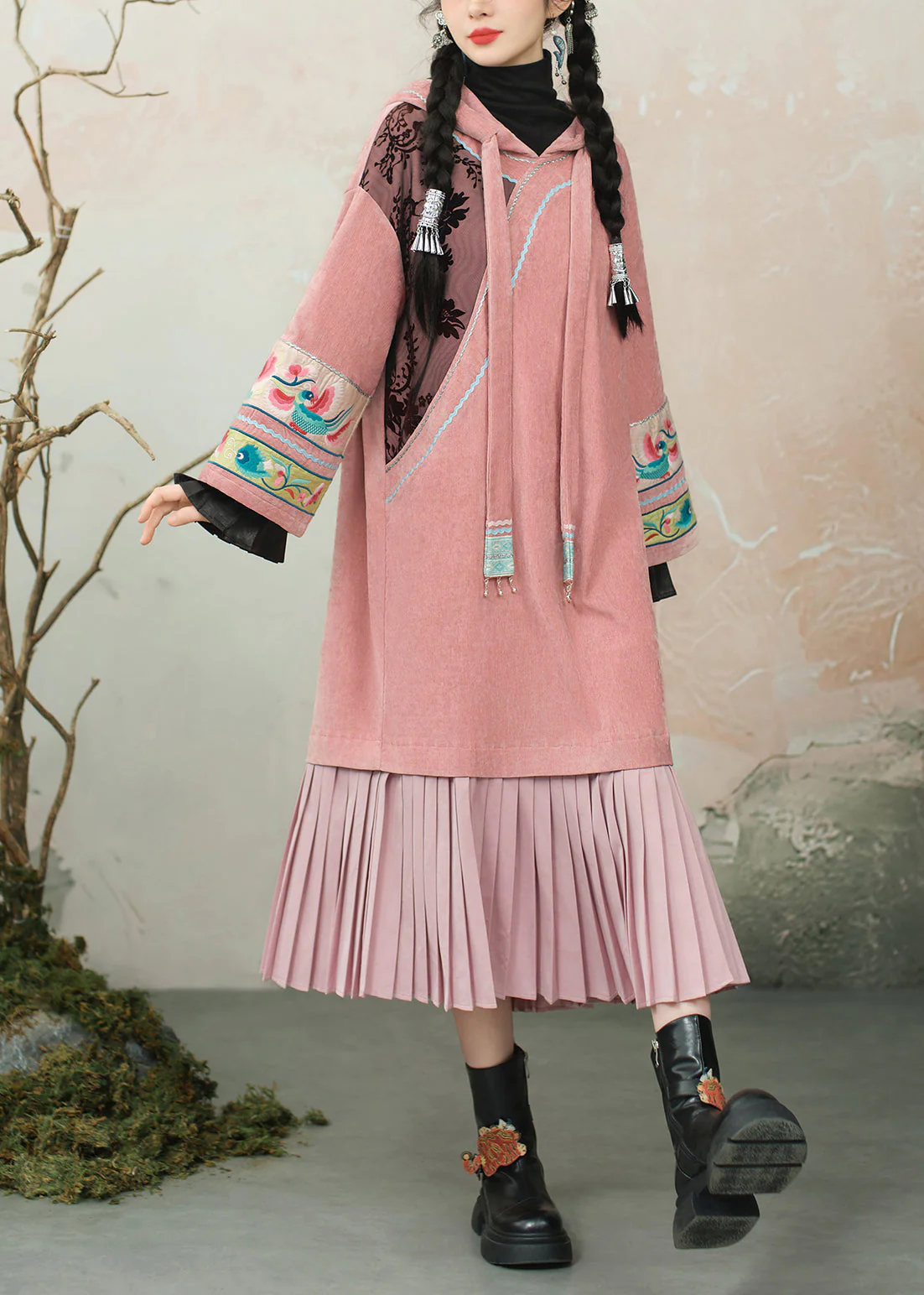 Original Design Pink Hooded Embroidered Patchwork Chenille Dresses Spring - Image 3