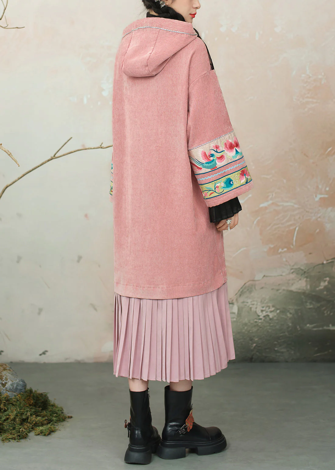 Original Design Pink Hooded Embroidered Patchwork Chenille Dresses Spring - Image 4