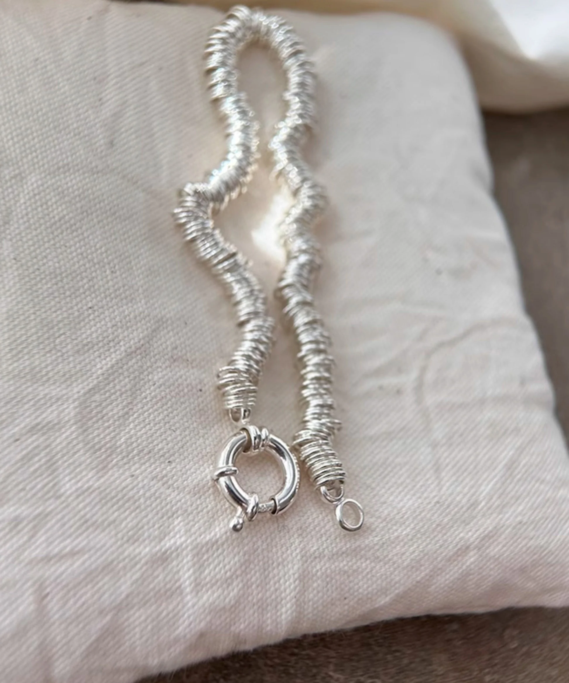 Original Design Silk Sterling Silver Circle Chain Bracelet - Image 5