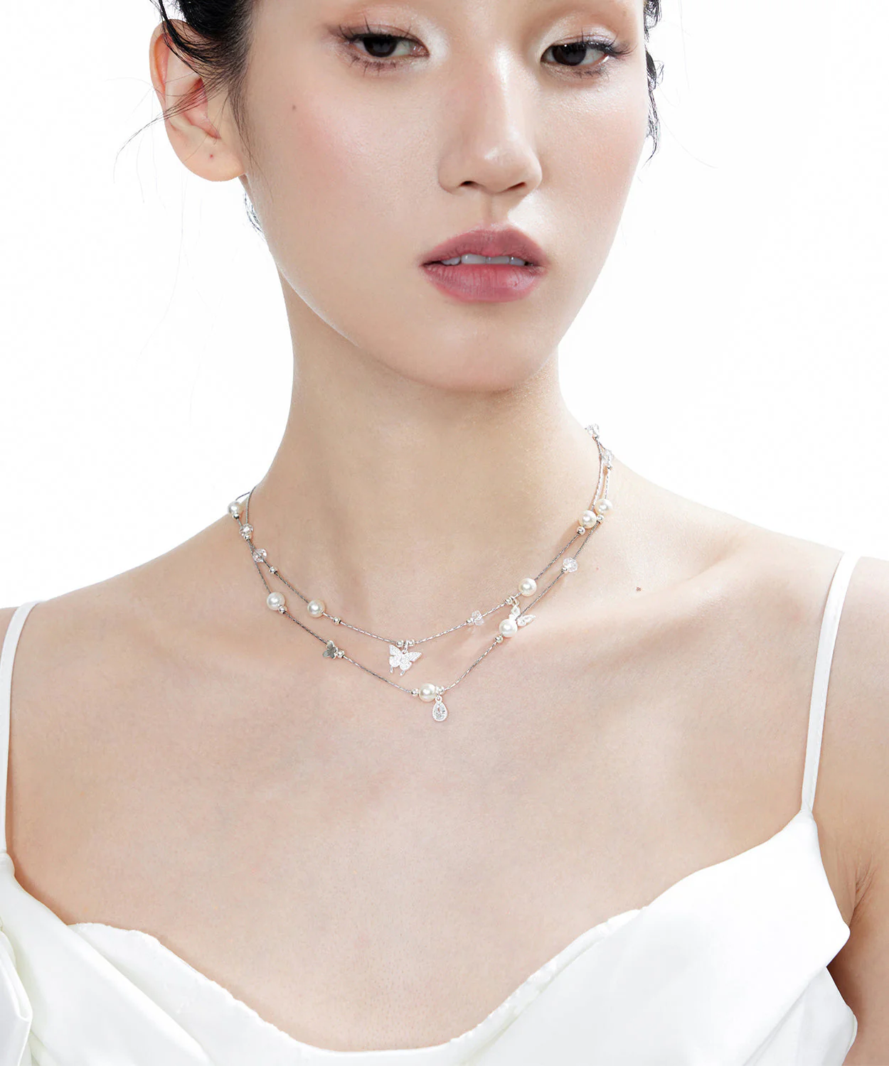 Original White Butterfly Crystal Pearl Double Layered Adjustable Silver Necklace - Image 4