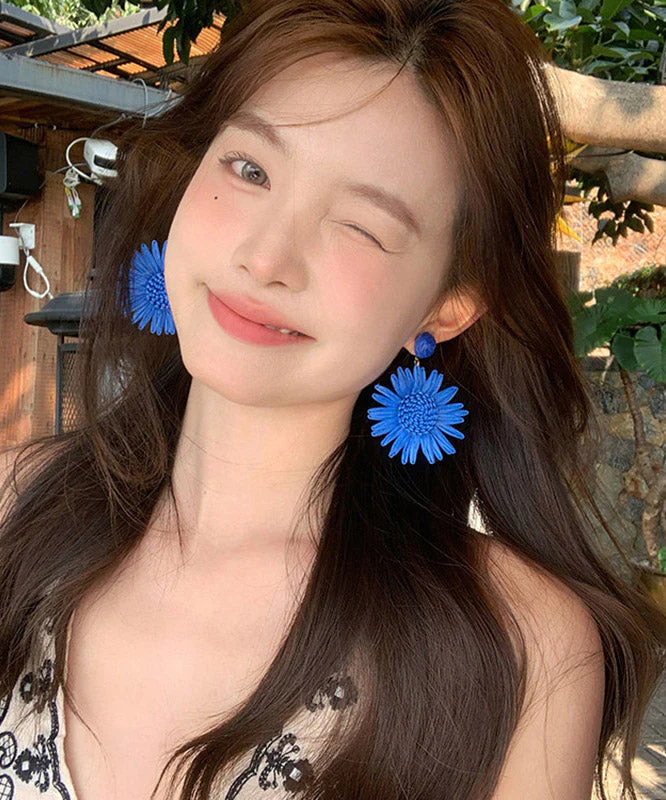Oversize Blue Alloy Weave Sunflower Drop Earrings - Image 4