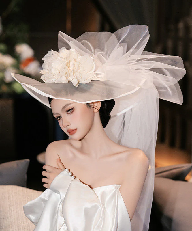 Oversize White Tulle Floral Solid HairPiece - Image 3