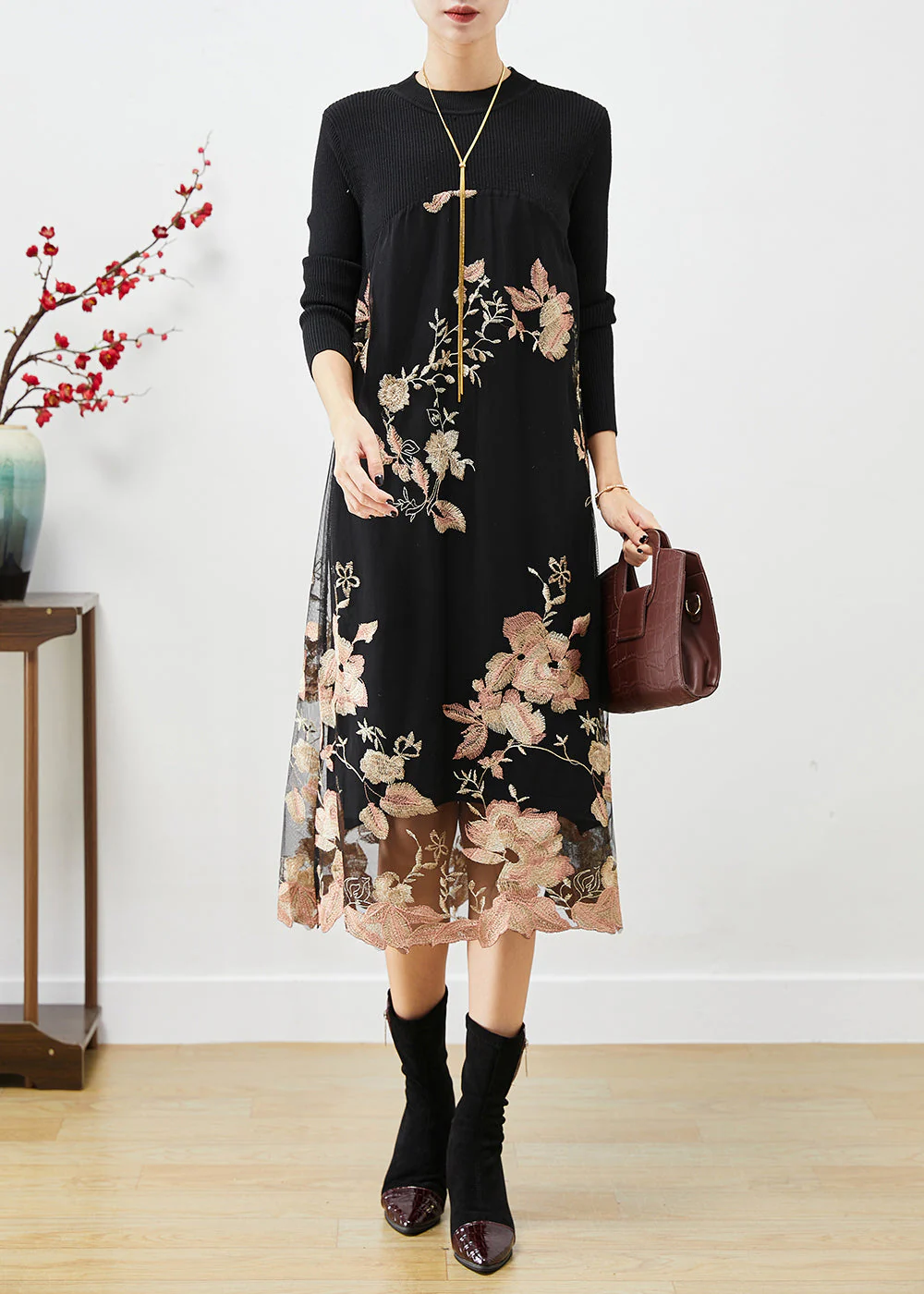 Plus Size Light Pink Embroideried Patchwork Knit Dresses Fall - Image 2
