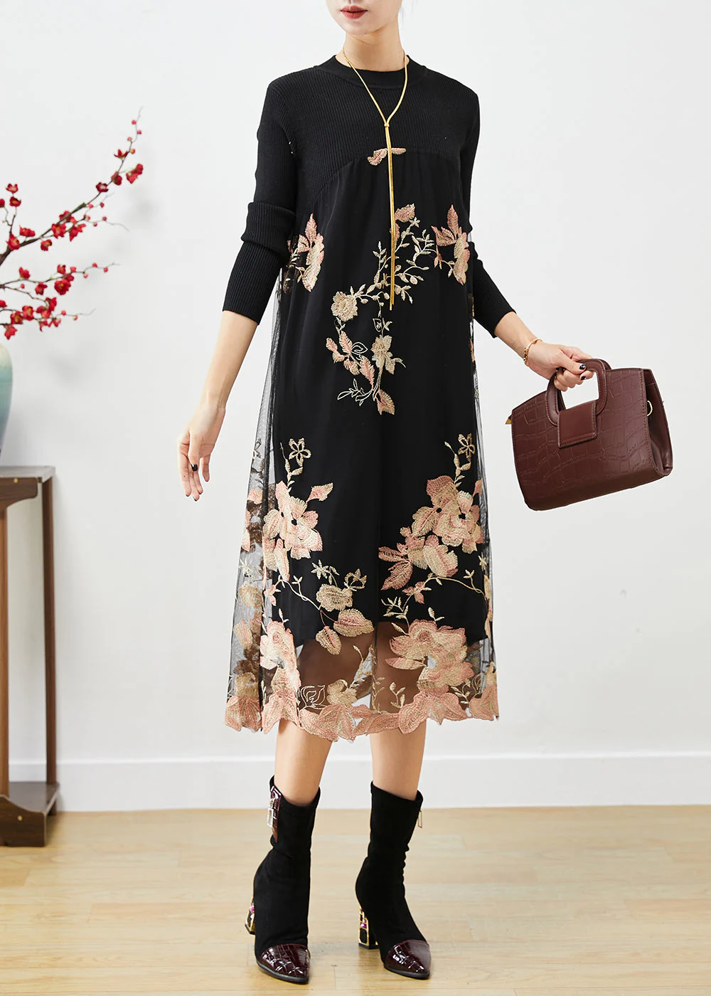 Plus Size Light Pink Embroideried Patchwork Knit Dresses Fall - Image 3