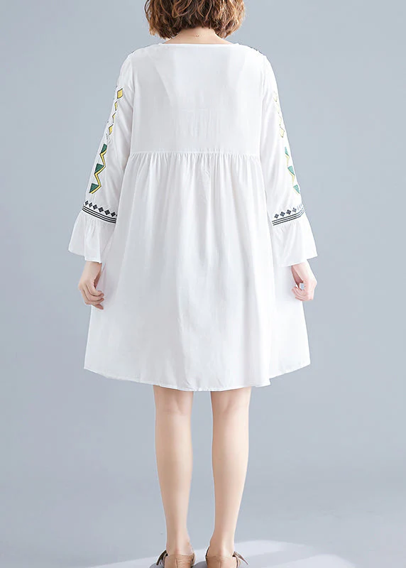 Plus Size White Embroideried Vacation Dress Long Sleeve - Image 4