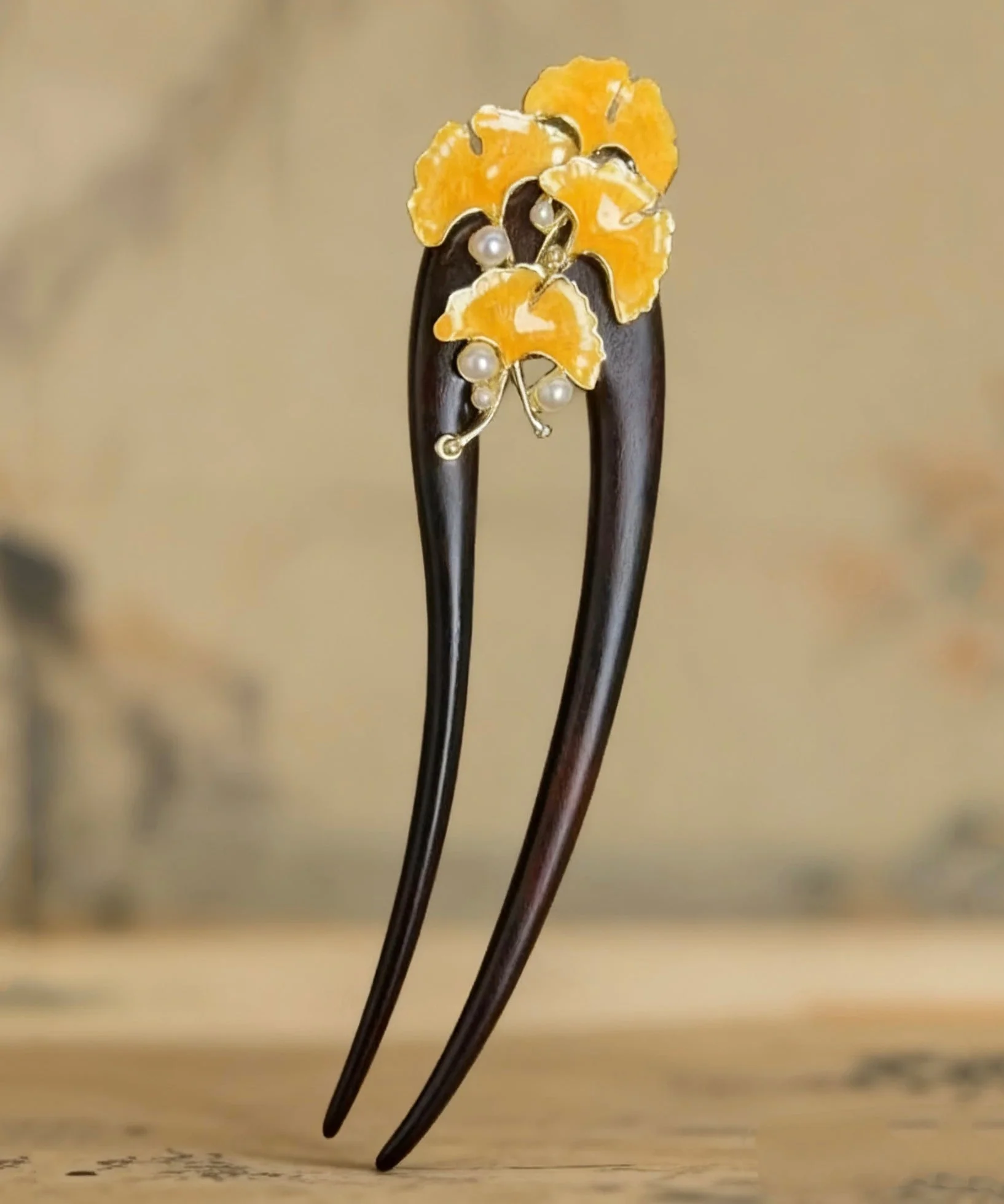 Retro Black Wooden Pearl Floral U-Shaped Hairpin - Image 2