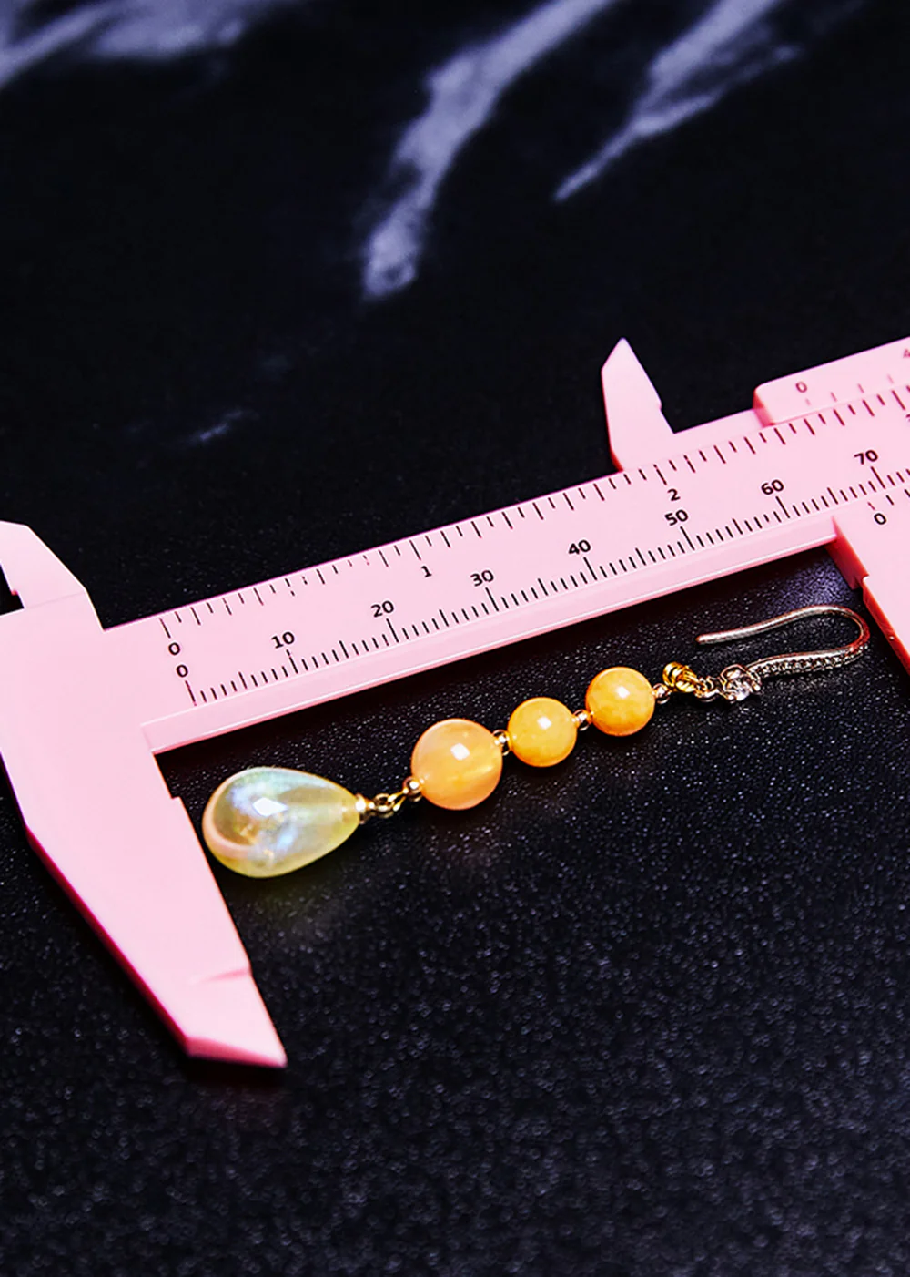 Retro Yellow Water Droplet Fine Beeswaxl Drop Earrings - Image 5