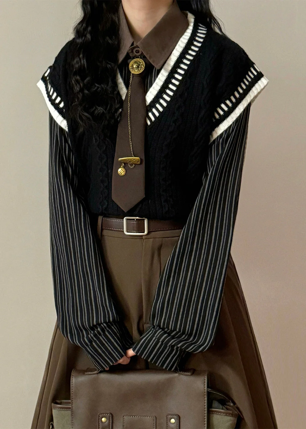 Simple Black V Neck Cozy Patchwork Cable Knit Vest Sleeveless - Image 3