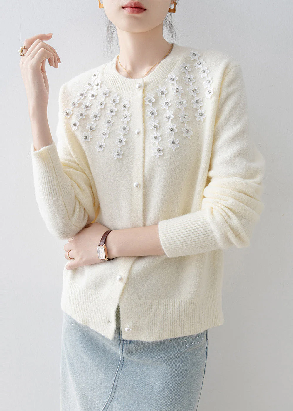 Simple White Oversized Floral Knit Cozy Cardigan Winter - Image 3