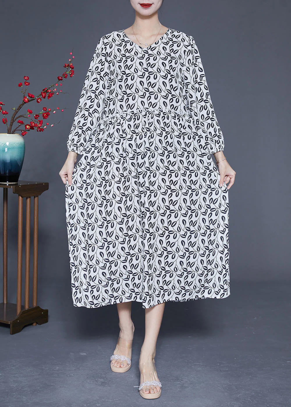 Simple White V Neck Oversized Print Chiffon Long Dresses Spring - Image 2