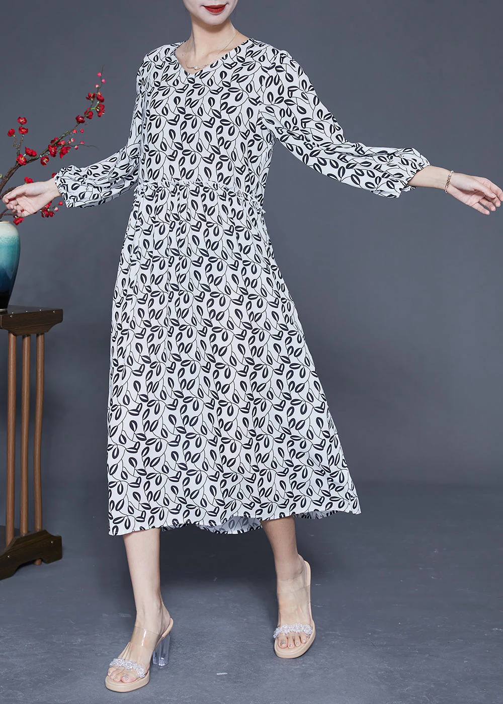 Simple White V Neck Oversized Print Chiffon Long Dresses Spring - Image 3