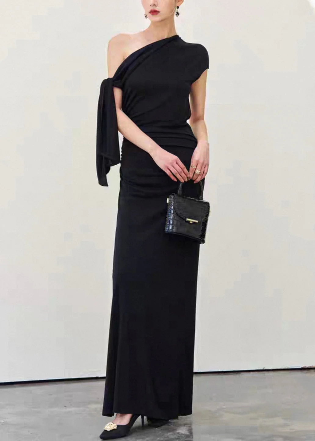 Slim Fit Black Cold Shoulder Lace Up Wrinkled Cotton Long Dress Summer - Image 3