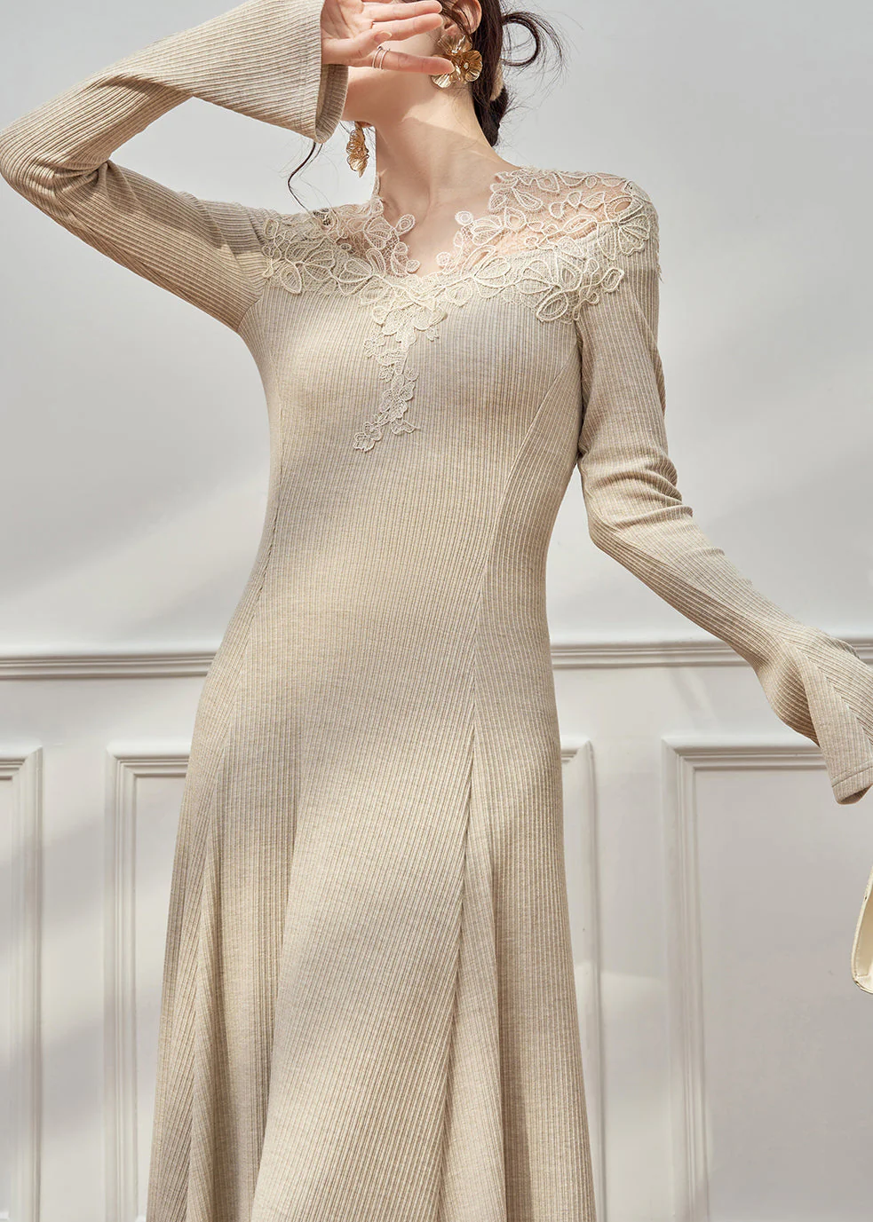 Slim Fit Oatmeal Lace Patchwork Knit Maxi Dresses Flare Sleeve - Image 4