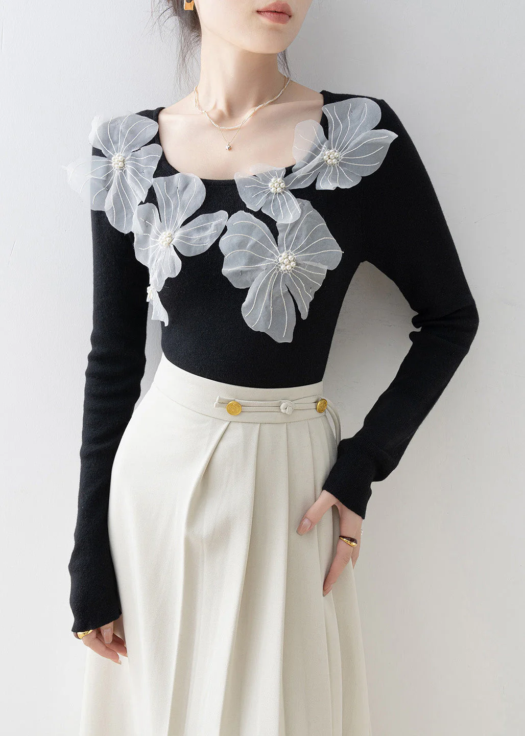 Slim Fit Purple O Neck Nail Bead Floral Knit Top Spring - Image 2
