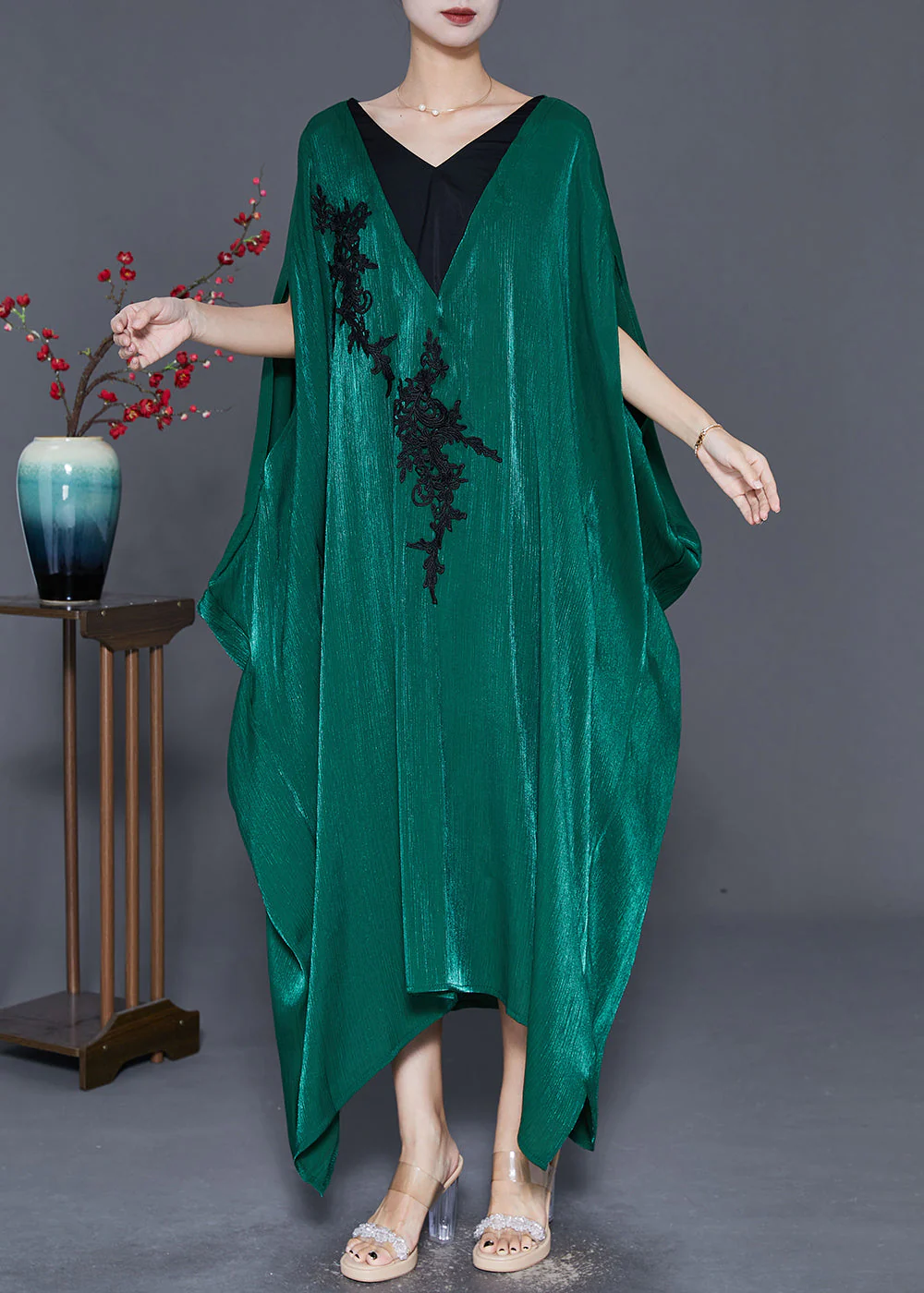 Style Blackish Green Embroideried Patchwork Silk Long Dresses Batwing Sleeve - Image 2