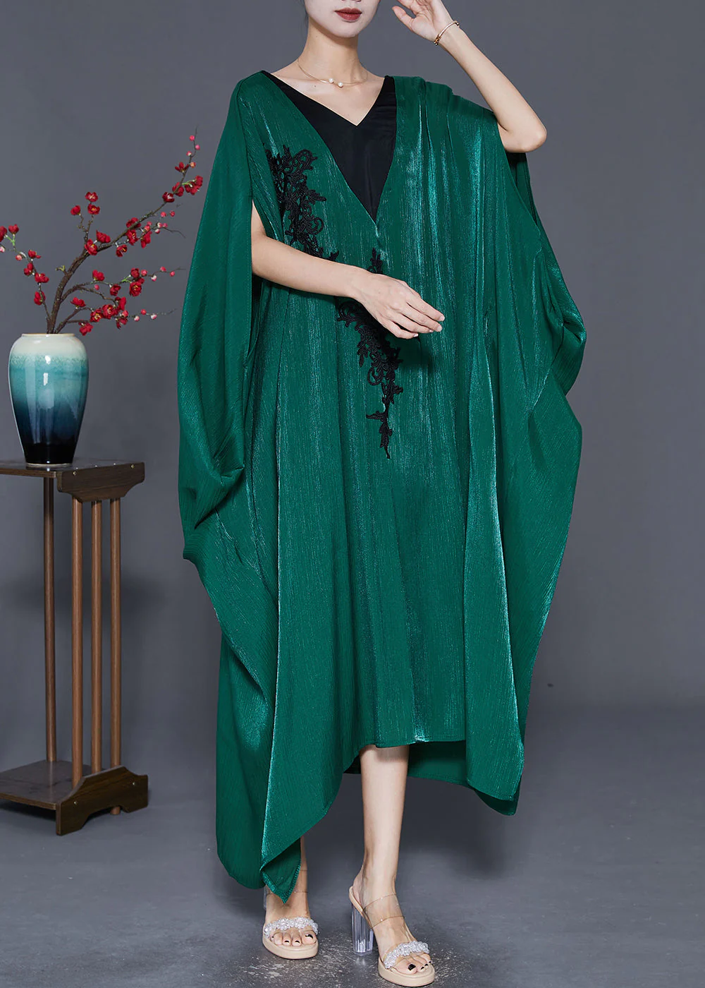Style Blackish Green Embroideried Patchwork Silk Long Dresses Batwing Sleeve - Image 3