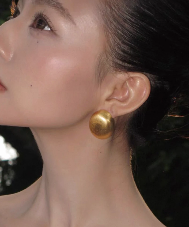 Style Gold Copper Wire Drawing Stud Earrings - Image 5